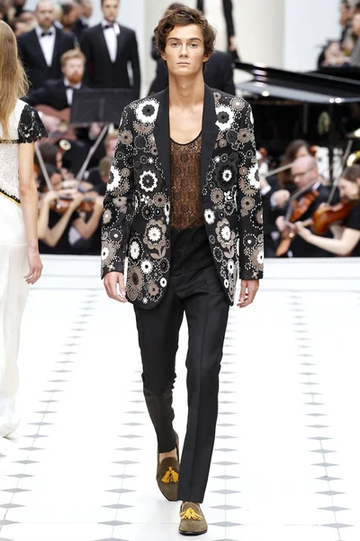 Look 47